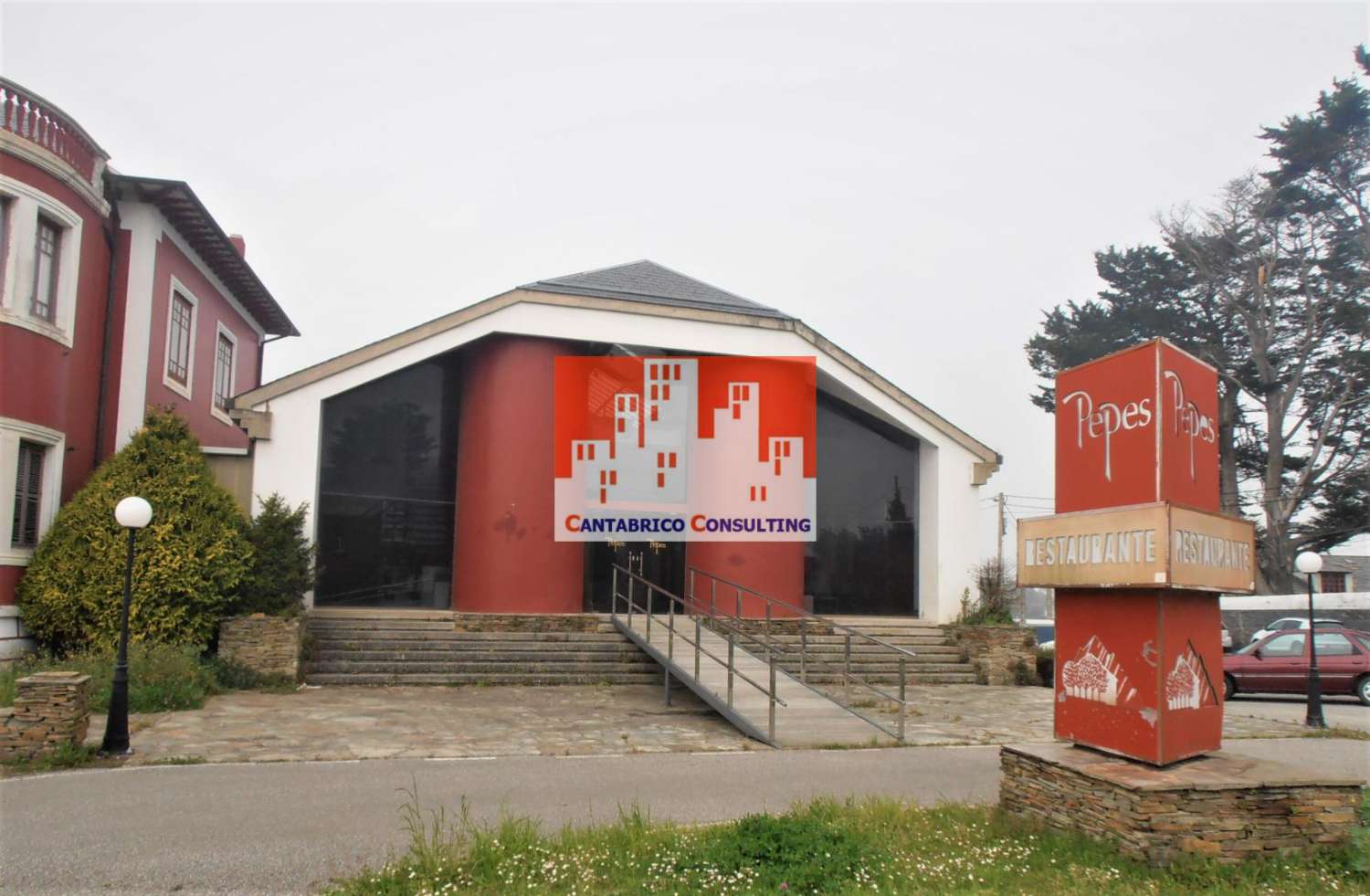 Building for sale in Coaña