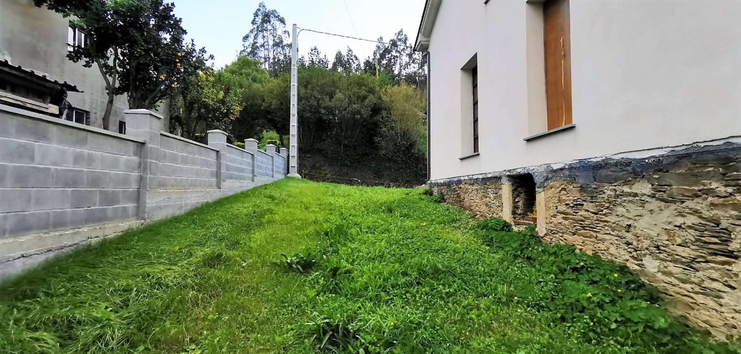 House for sale in Navia