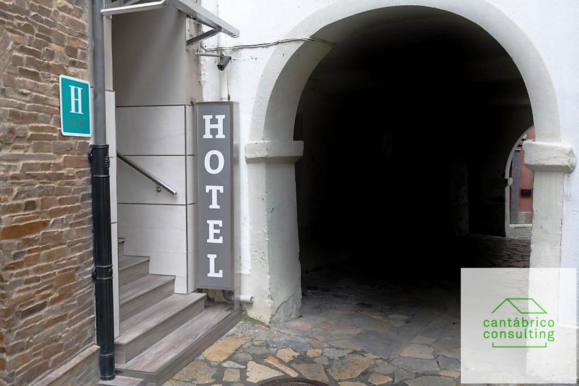 Hotel for sale in Navia