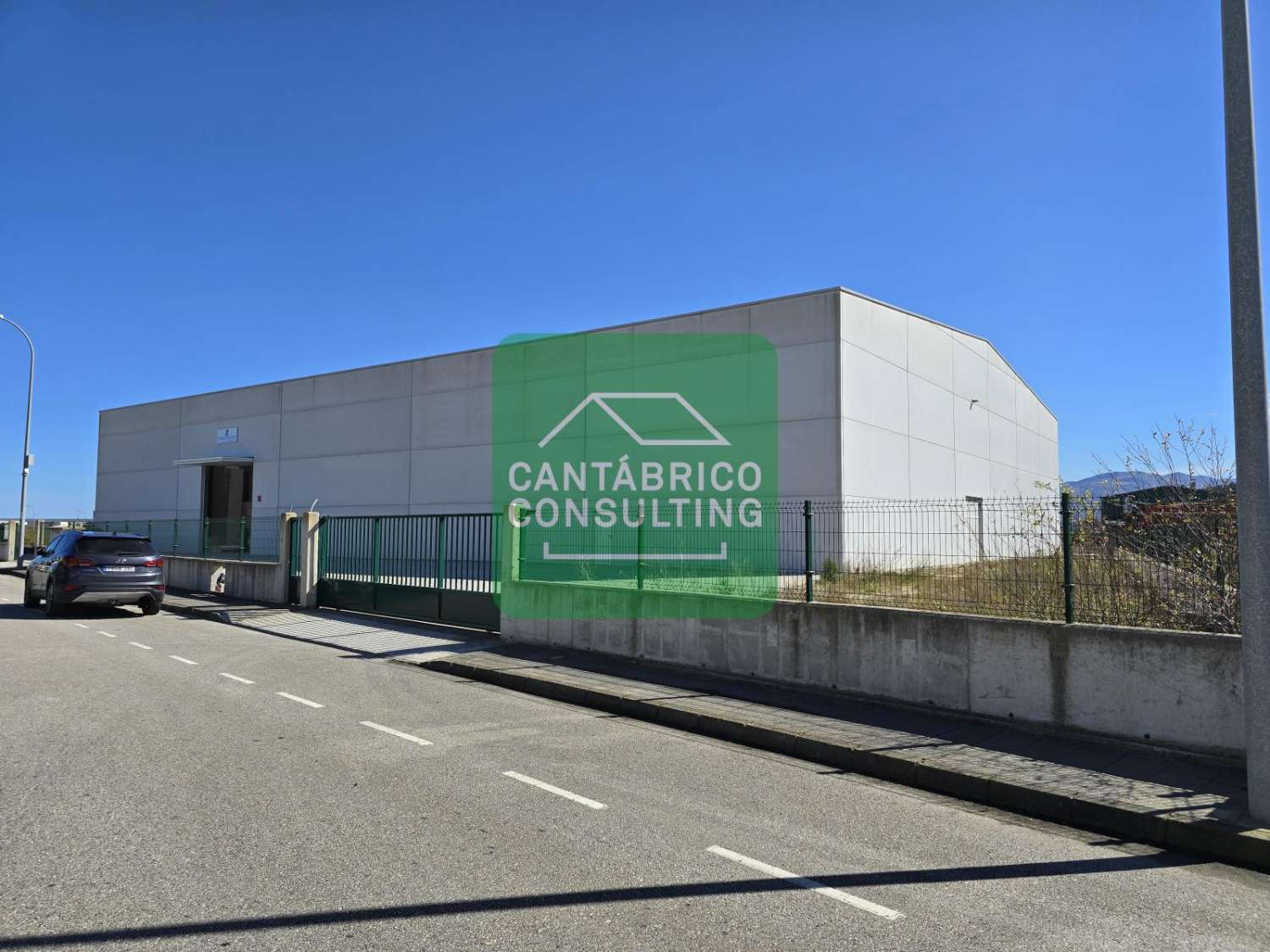 Industrial for sale in Coaña