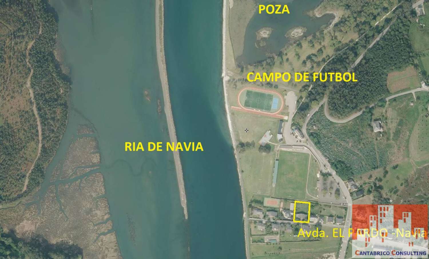 Propiedad con 2 Chalets Pareados al lado de la Ría de NAVIA, Asturias