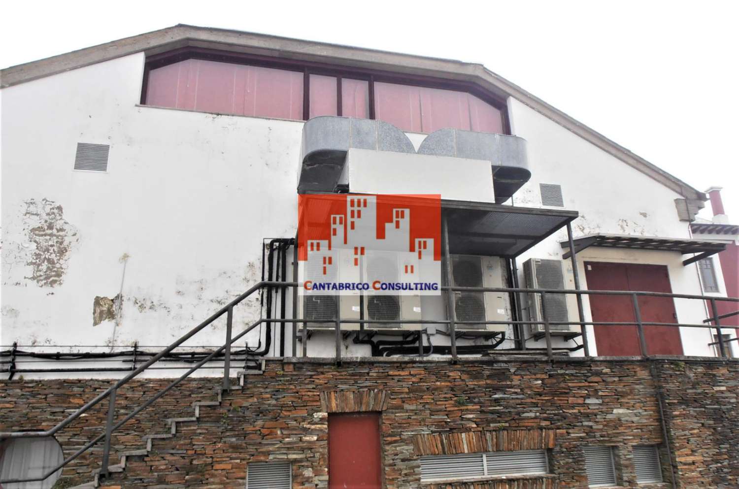 Building en venda in Coaña