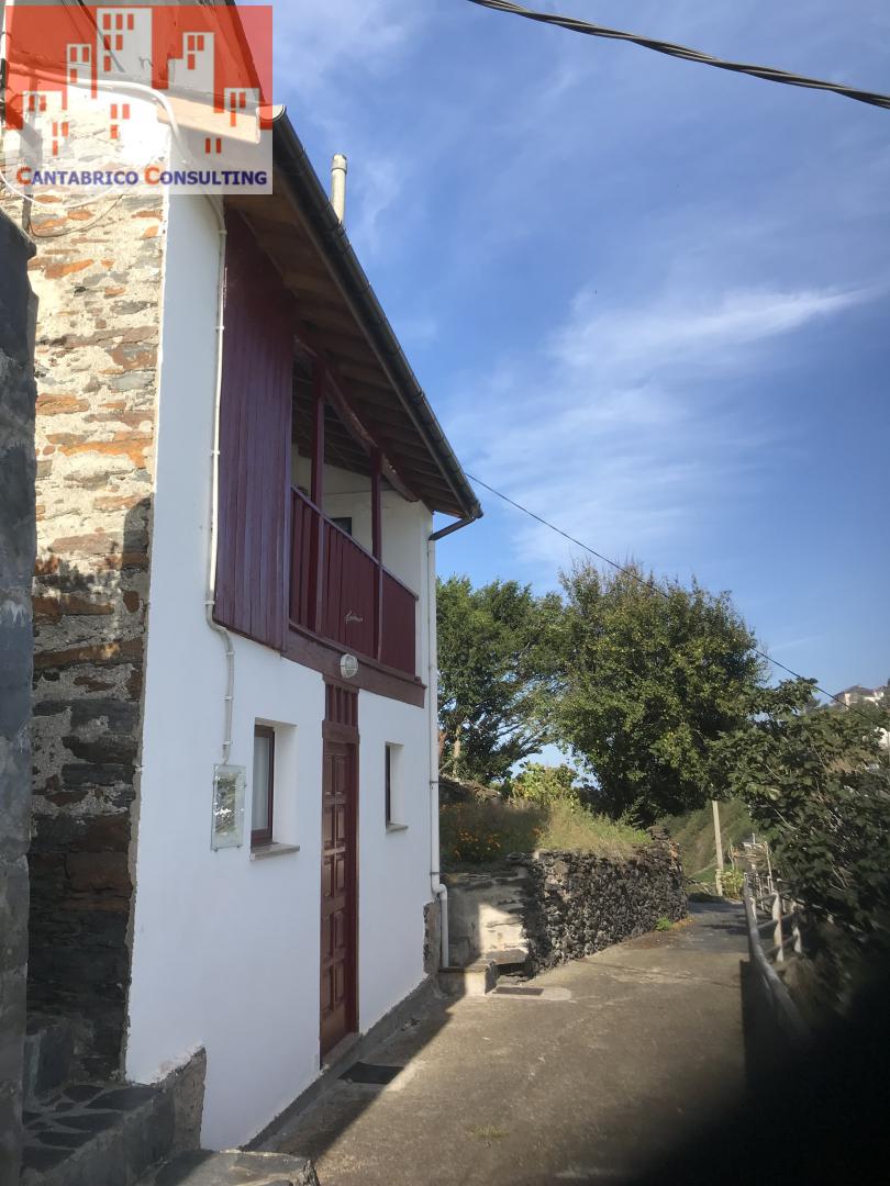 PUERTO DE ORTIGUERA – COAÑA – ASTURIAS - CASITA LLAMADA  “EL REFUGIO DEL PESCADOR”