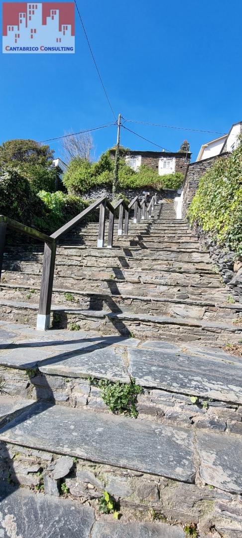 PUERTO DE ORTIGUERA – COAÑA – ASTURIAS - CASITA LLAMADA  “EL REFUGIO DEL PESCADOR”