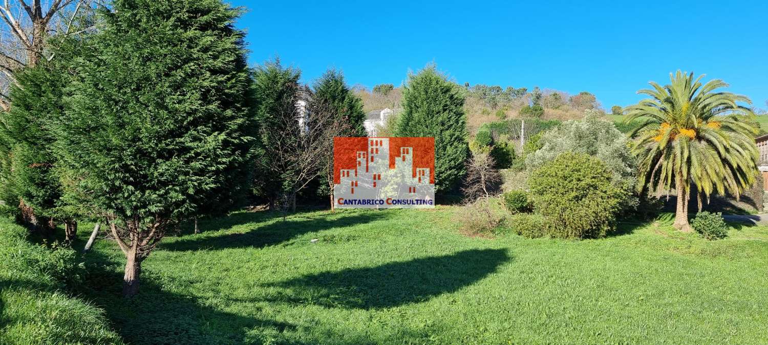 Finca Edificable con Casa a Rehabilitar y Hórreo en estado aceptable en Villacondide, Coaña