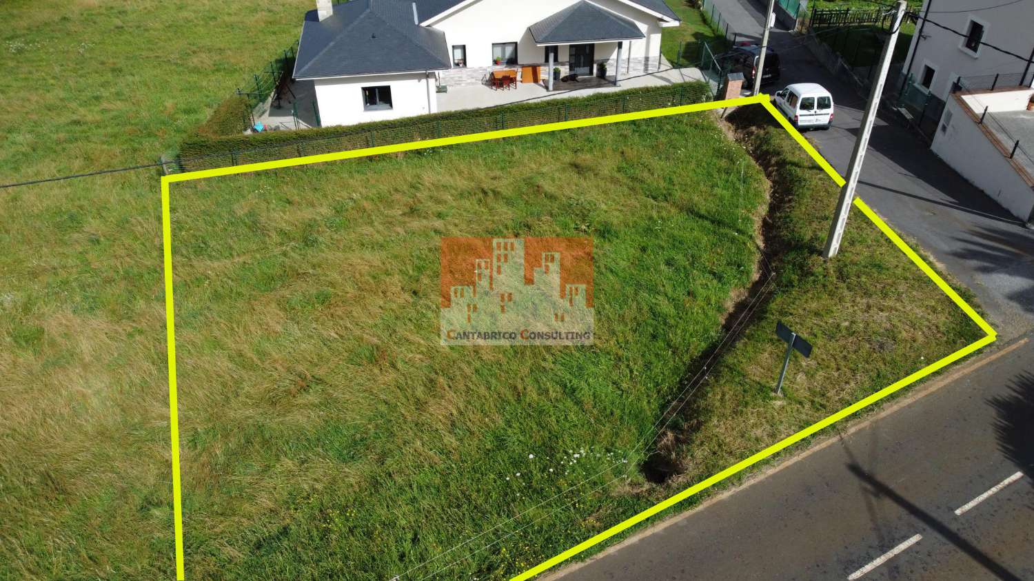Plot for sale in Valdés