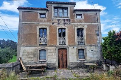 Casa en venda in Coaña