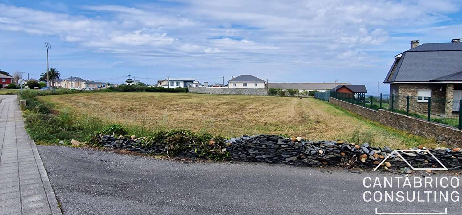 FINCA EDIFICABLE CON POSIBILIDAD DE PARCELACIÓN