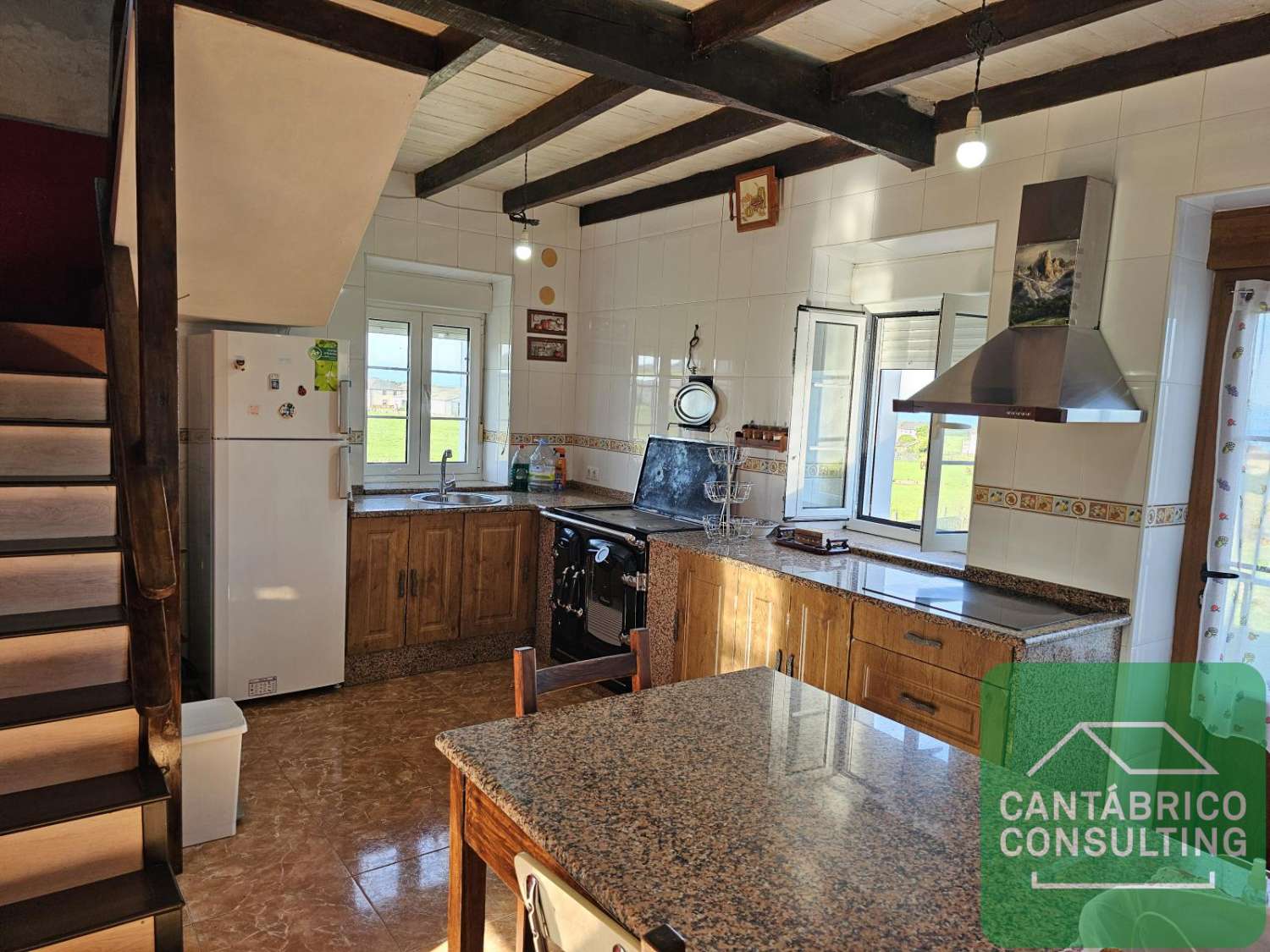 CASA HABITABLE Y AMUEBLADA CON FINCA CERRADA CARTAVIO – COAÑA - ASTURIAS