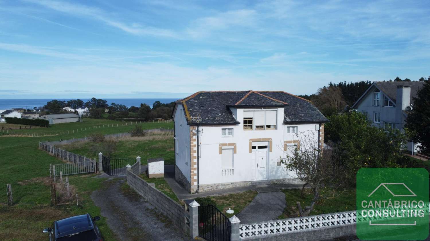 CASA HABITABLE Y AMUEBLADA CON FINCA CERRADA CARTAVIO – COAÑA - ASTURIAS