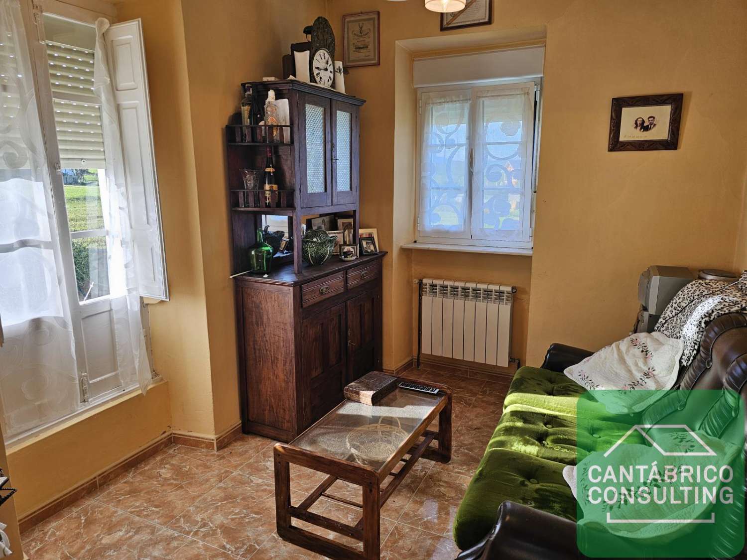 CASA HABITABLE Y AMUEBLADA CON FINCA CERRADA CARTAVIO – COAÑA - ASTURIAS