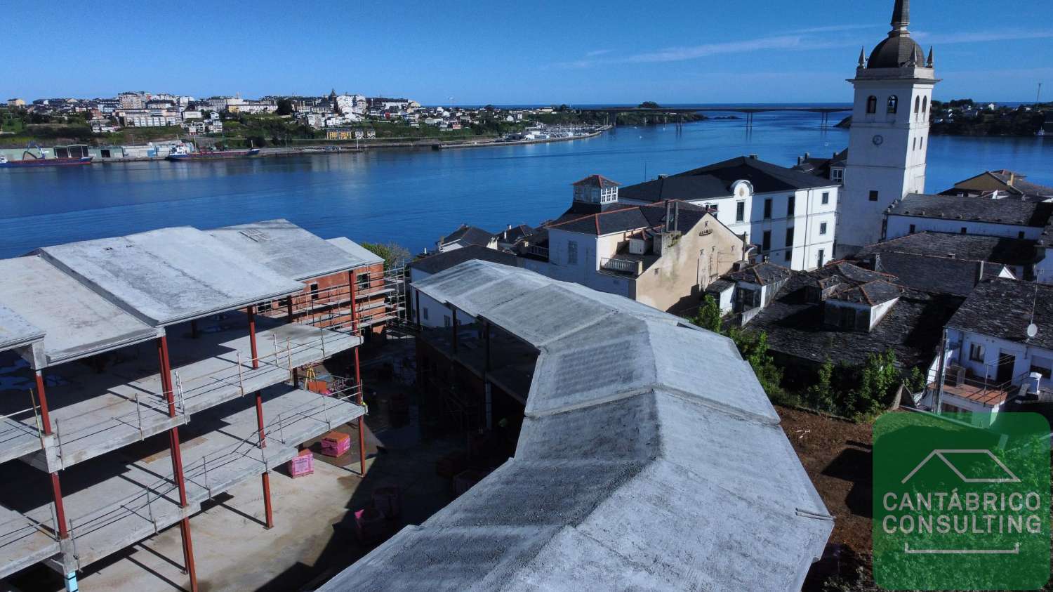 Hus till salu i Castropol
