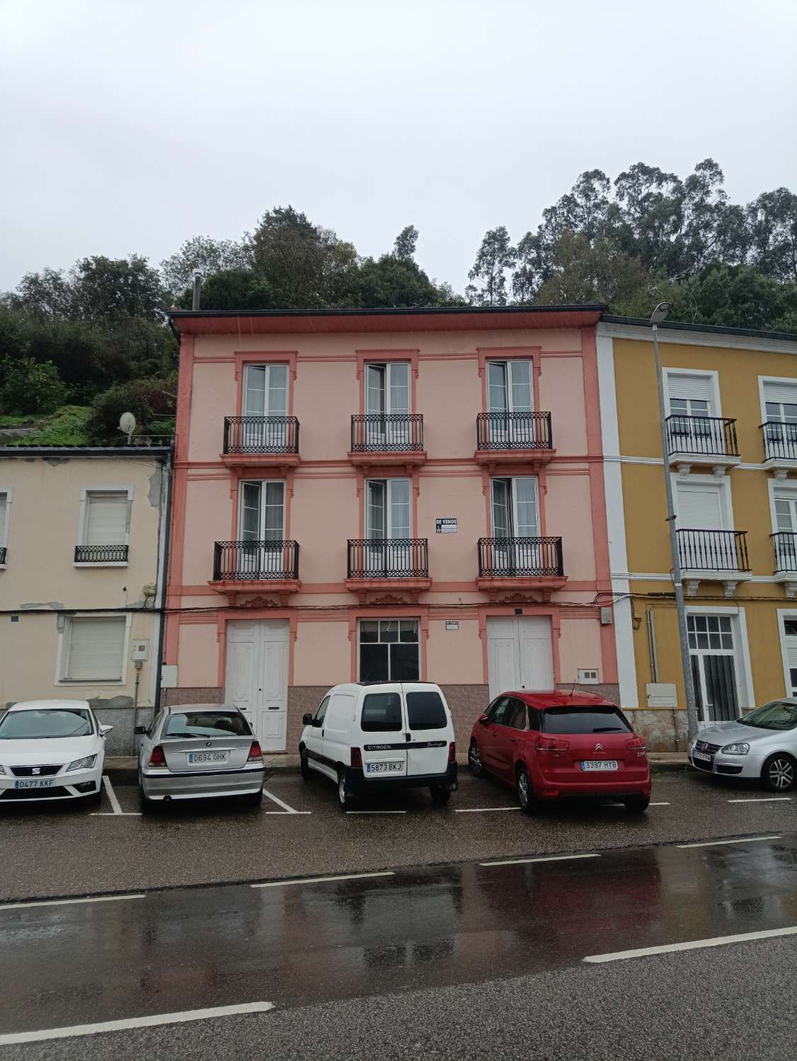 BONITA CASA ADOSADA ESTADO HABITABLE EN VEGADEO – OCCIDENTE DE ASTURIAS