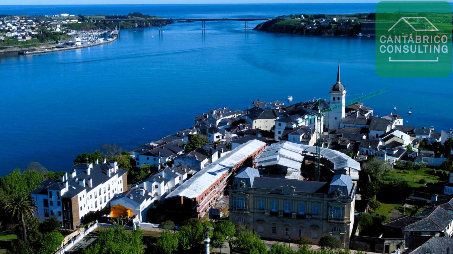 Hus till salu i Castropol
