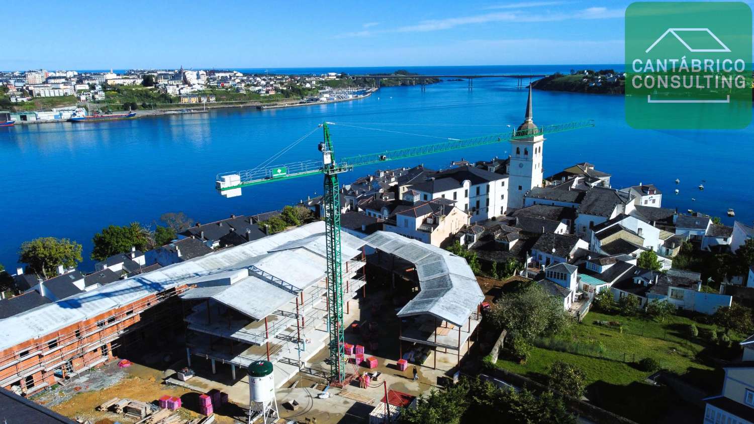 Hus till salu i Castropol