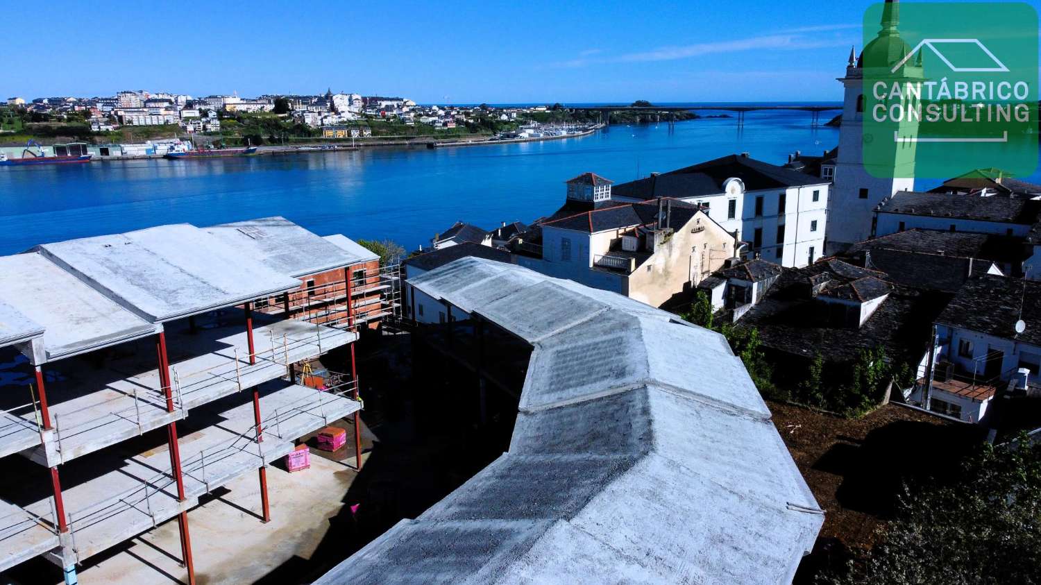 Hus till salu i Castropol