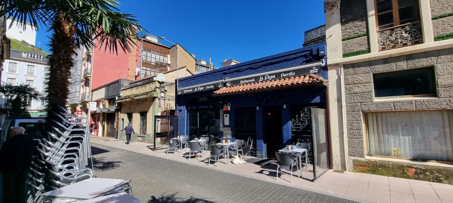 Restaurant- Parrilla en Traspaso, Luarca Centro.