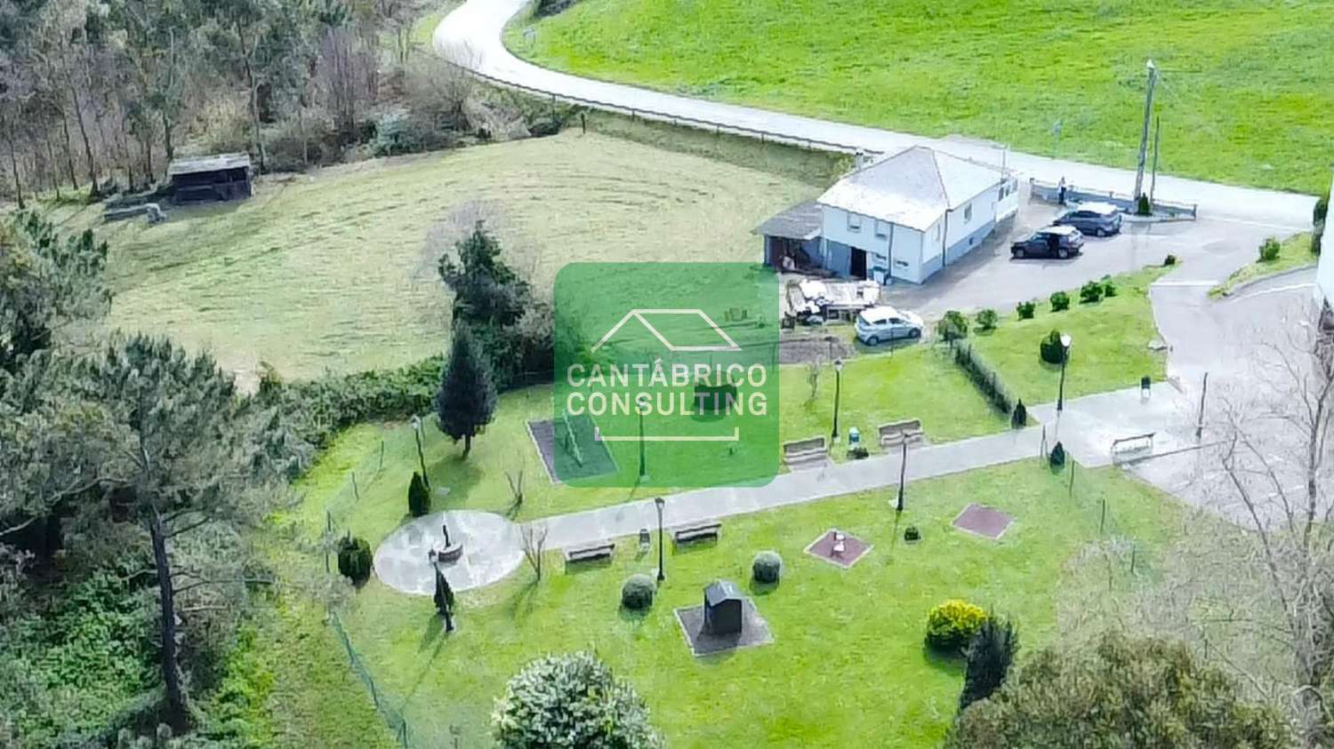 CASA CON DOBLE FINCA COMPLETAMENTE REFORMADA,  DE LA COSTA DE COAÑA, ASTURIAS.