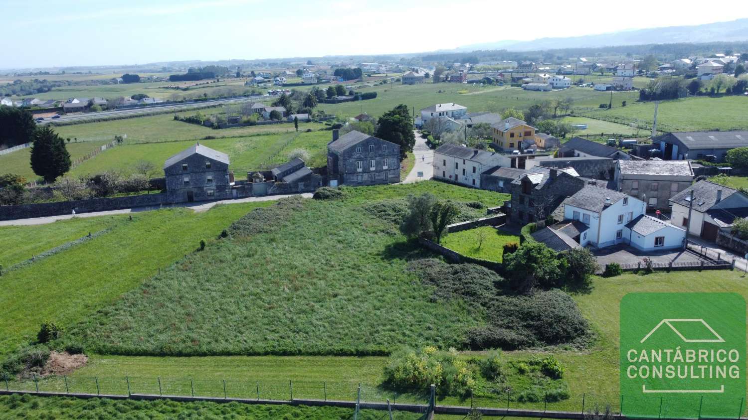 TRADICIONAL CASA DE CAMPO ASTURIANA CON FINCA DE 1.470 m².