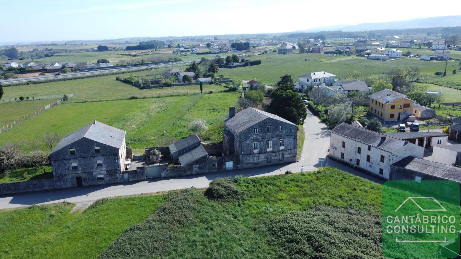 TRADICIONAL CASA DE CAMPO ASTURIANA CON FINCA DE 1.470 m².