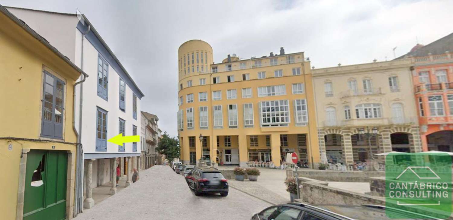 PISO AL MEJOR ESTILO MODERNO EN EDIFICO TRADICIONAL. EN PLAZA ESPAÑA, RIBADEO