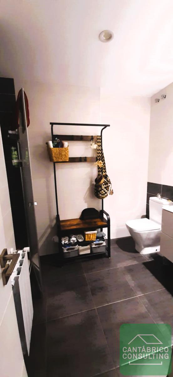 PISO AL MEJOR ESTILO MODERNO EN EDIFICO TRADICIONAL. EN PLAZA ESPAÑA, RIBADEO