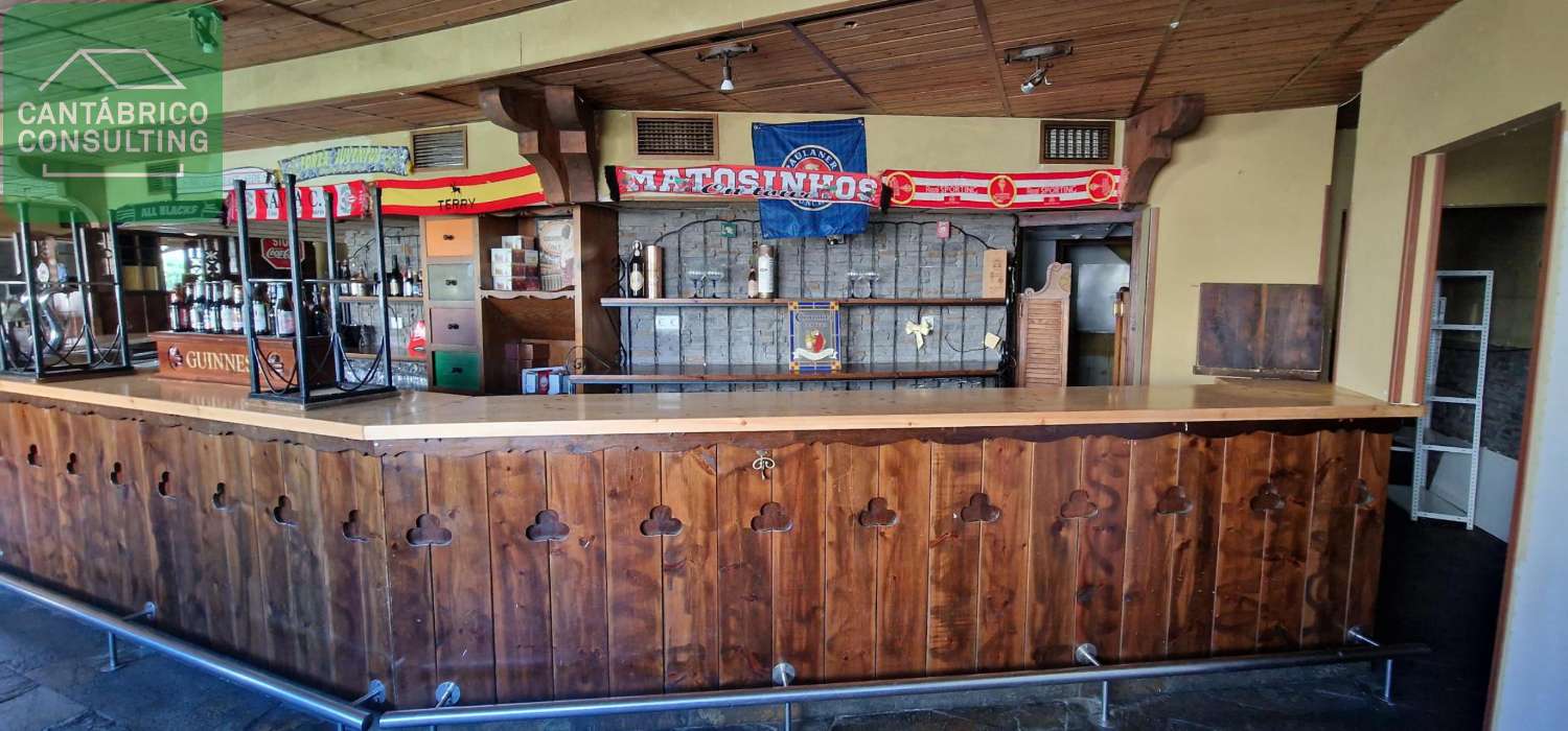 Bar te huur in Navia