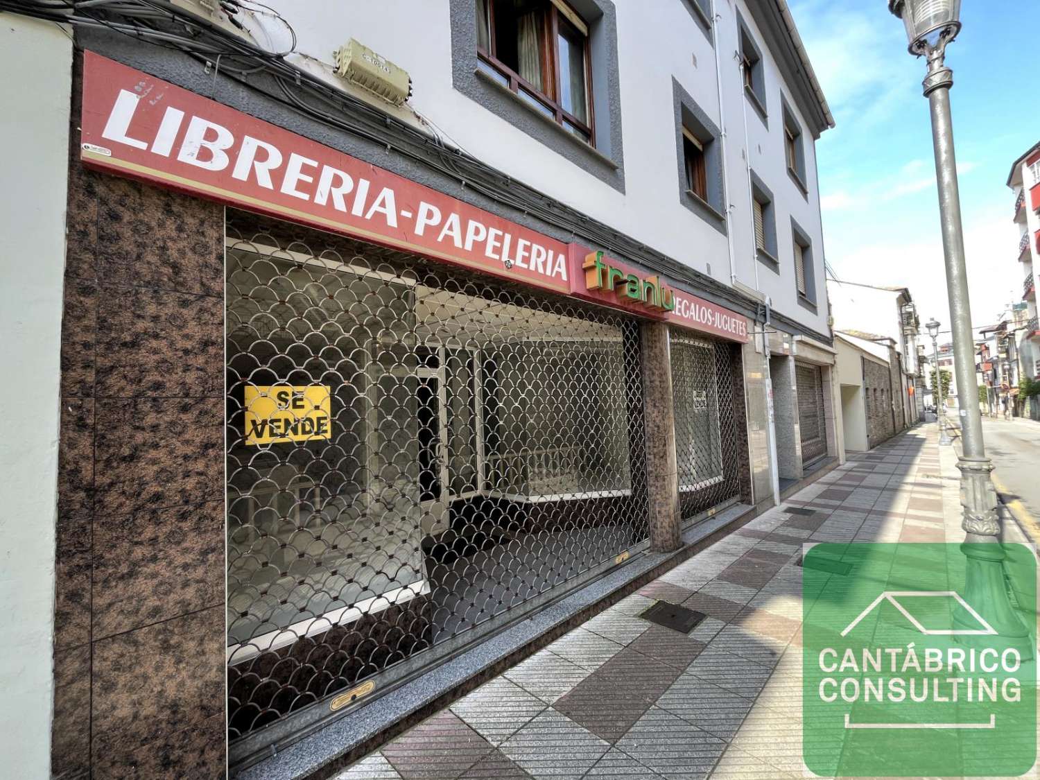 Negozio in vendita a Navia