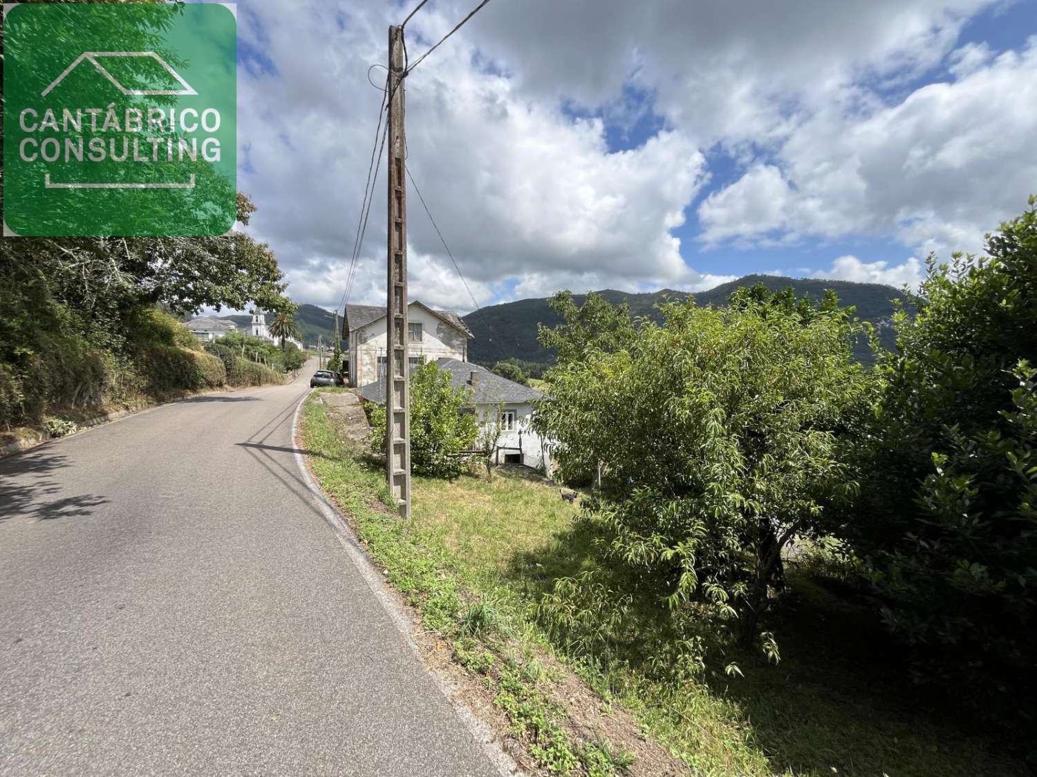 -VENTA DE CASA RÚSTICA EN SERANDINAS – BOAL (ASTURIAS).-