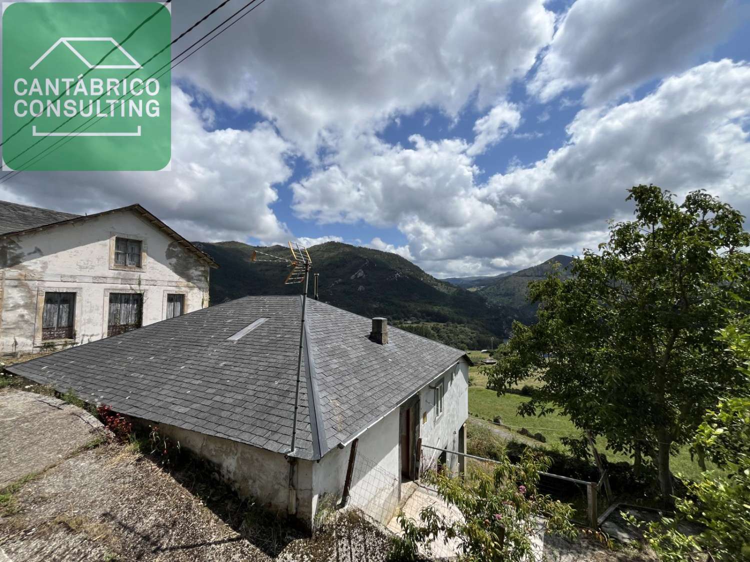 -VENTA DE CASA RÚSTICA EN SERANDINAS – BOAL (ASTURIAS).-