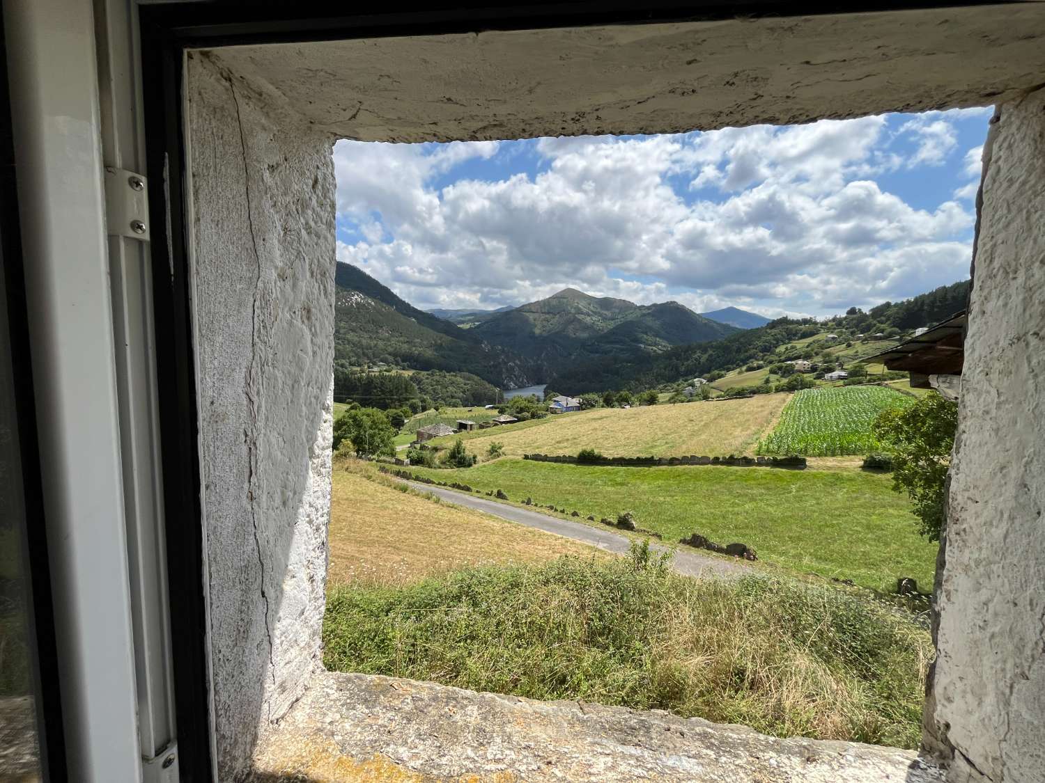 -VENTA DE CASA RÚSTICA EN SERANDINAS – BOAL (ASTURIAS).-