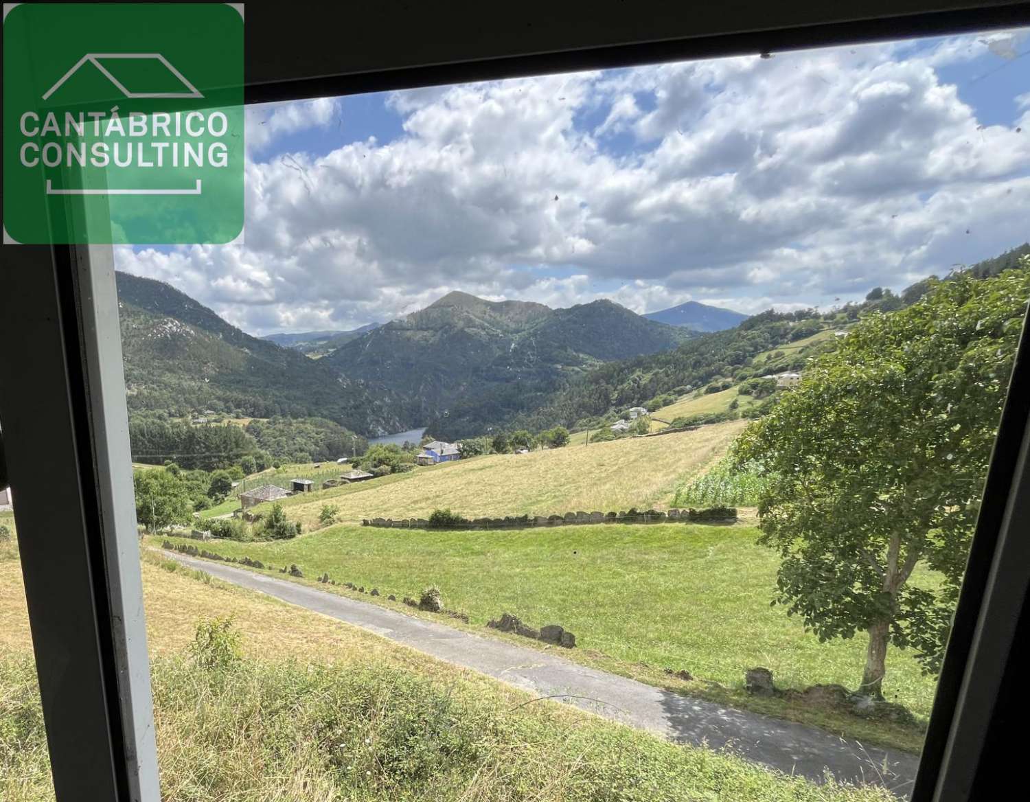 -VENTA DE CASA RÚSTICA EN SERANDINAS – BOAL (ASTURIAS).-