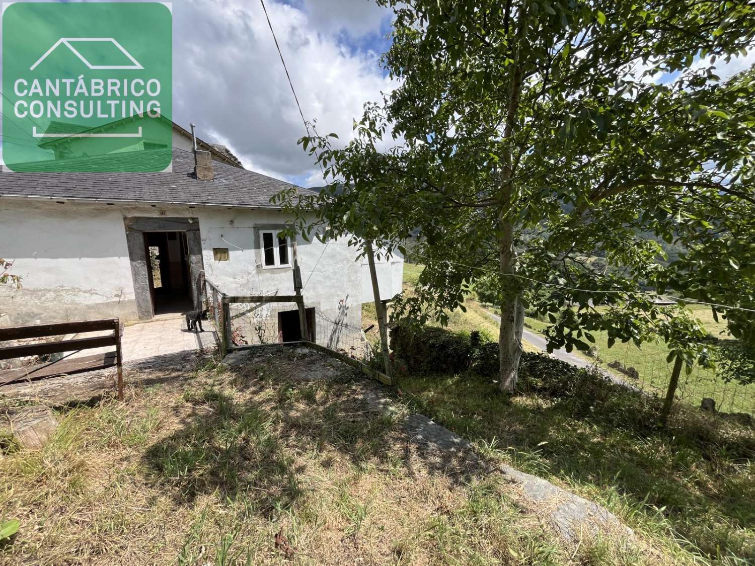 -VENTA DE CASA RÚSTICA EN SERANDINAS – BOAL (ASTURIAS).-