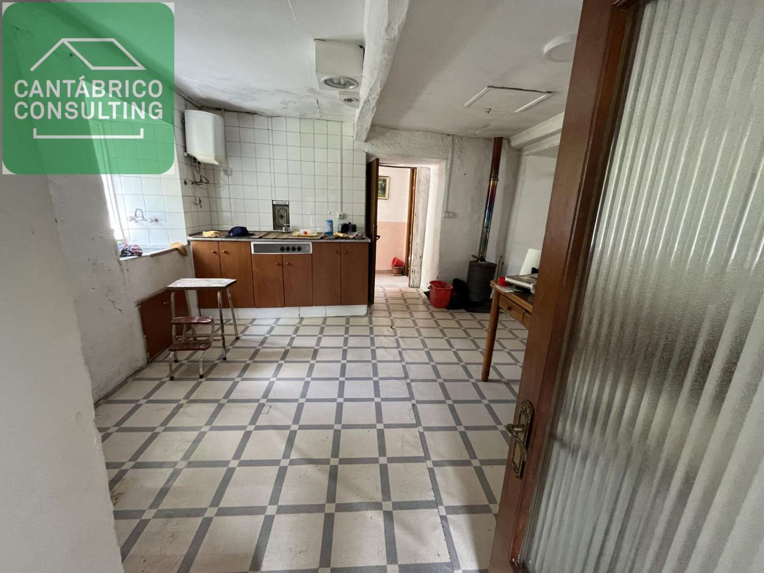 -VENTA DE CASA RÚSTICA EN SERANDINAS – BOAL (ASTURIAS).-