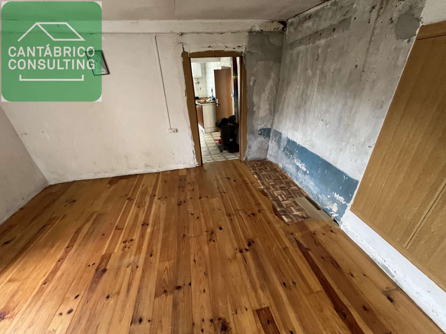 -VENTA DE CASA RÚSTICA EN SERANDINAS – BOAL (ASTURIAS).-