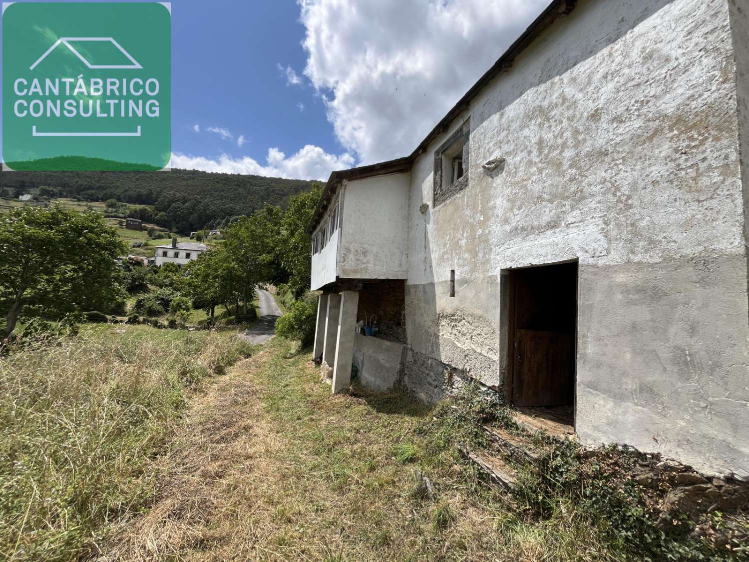-VENTA DE CASA RÚSTICA EN SERANDINAS – BOAL (ASTURIAS).-