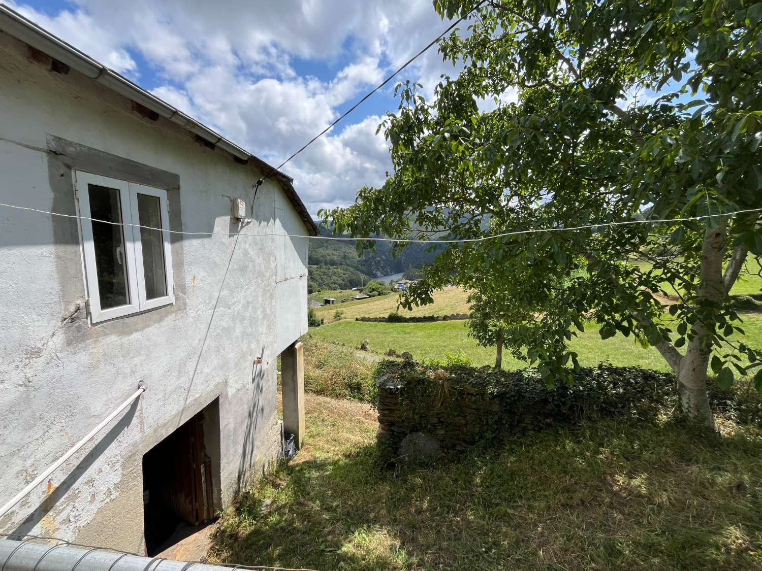 -VENTA DE CASA RÚSTICA EN SERANDINAS – BOAL (ASTURIAS).-