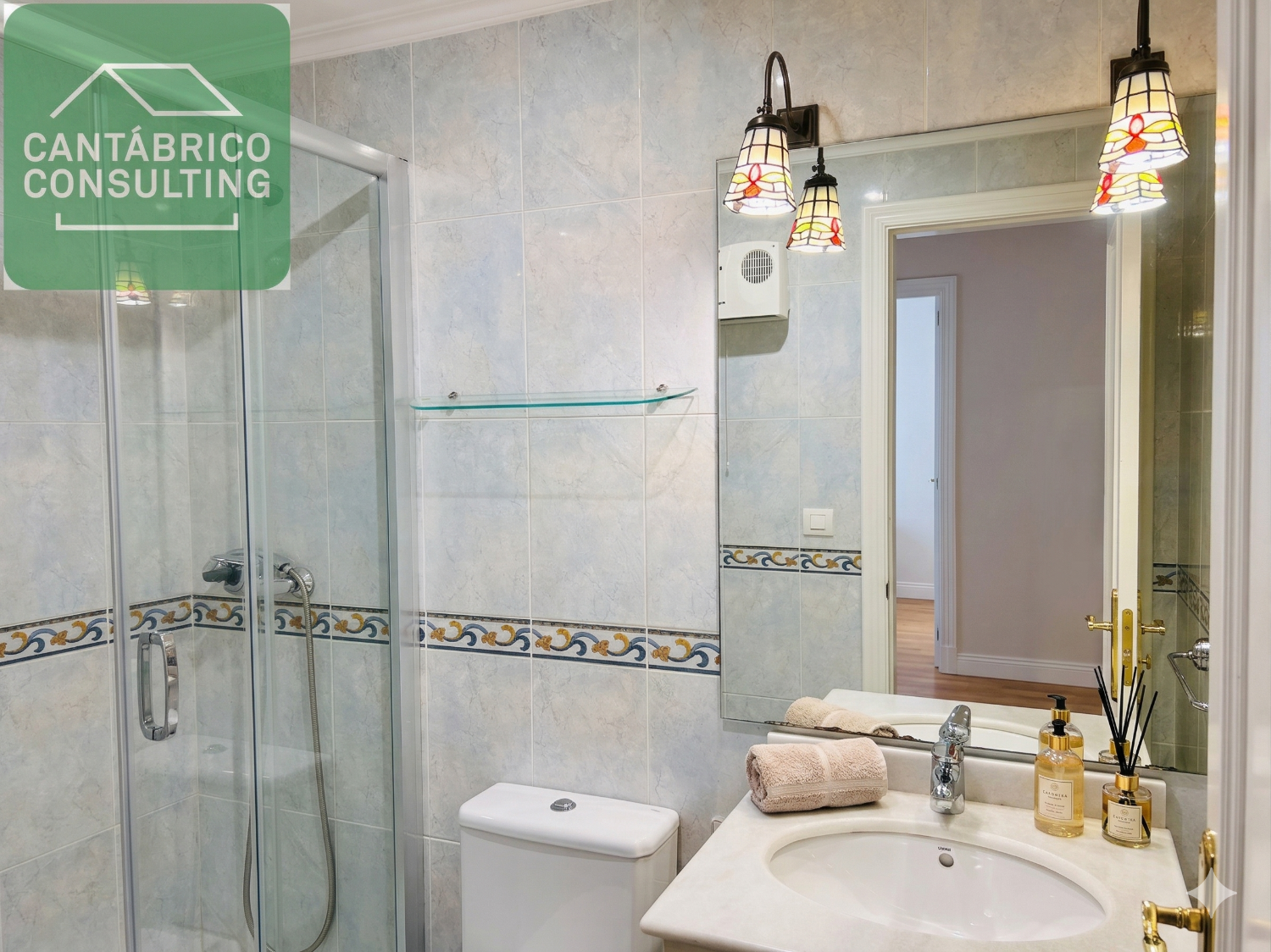 Duplex, 2 våningar till salu i Navia