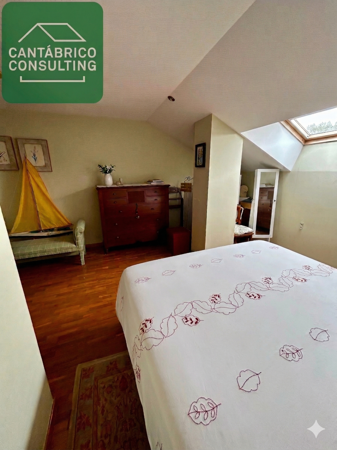 Duplex, 2 våningar till salu i Navia