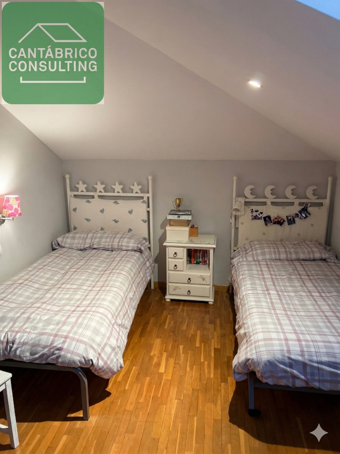 Duplex, 2 våningar till salu i Navia