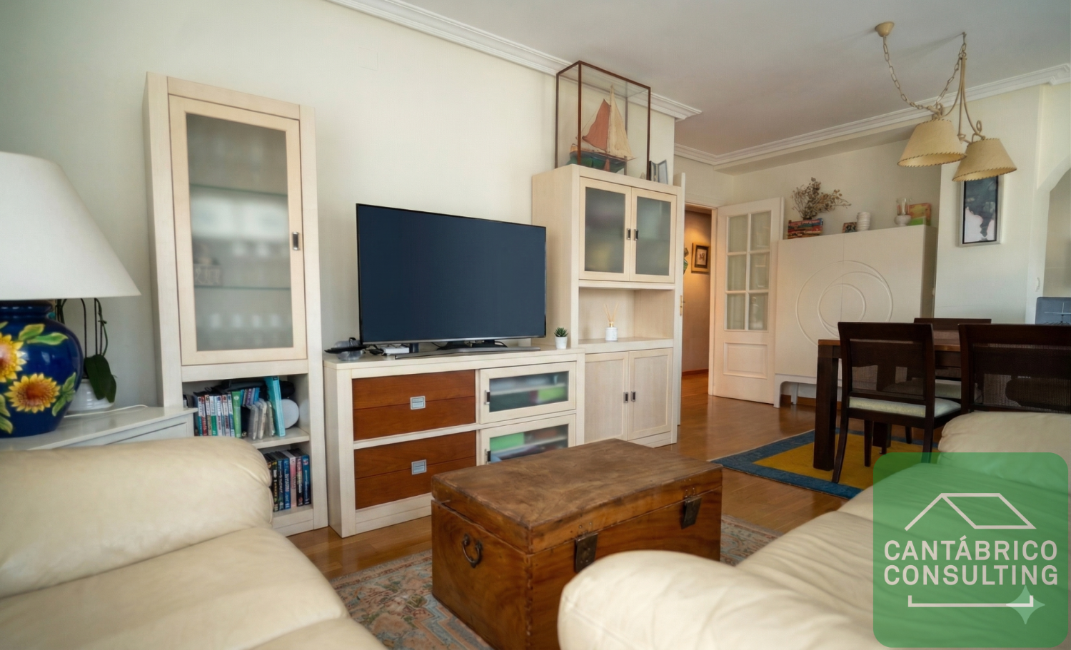 Duplex, 2 våningar till salu i Navia