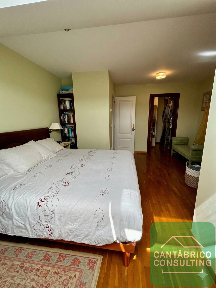 Duplex, 2 våningar till salu i Navia