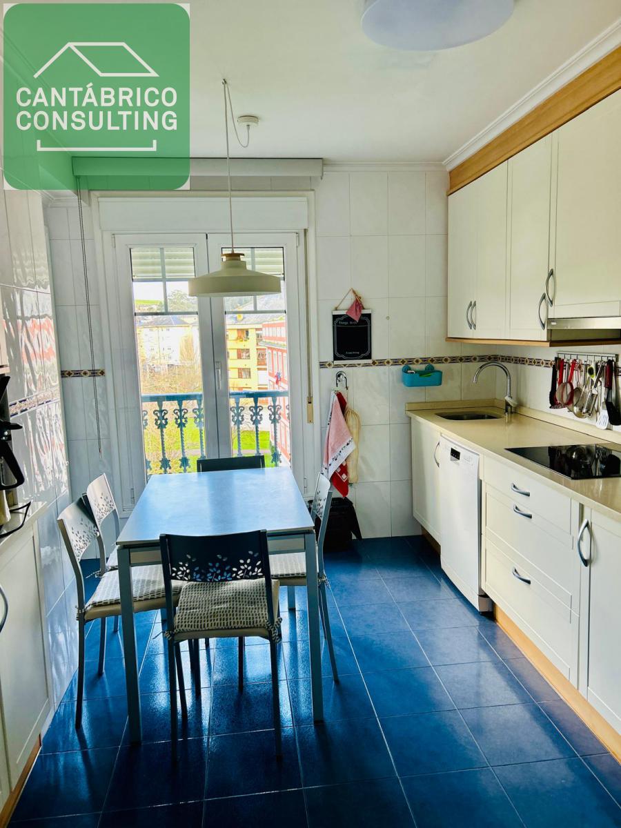 Duplex, 2 våningar till salu i Navia