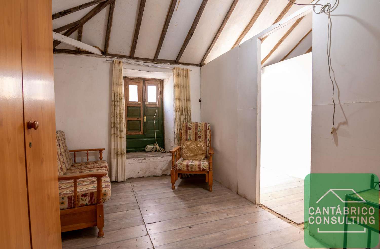 GUIA DE ISORA CASA CON TERRENO URBANO IDEAL INVERSORES