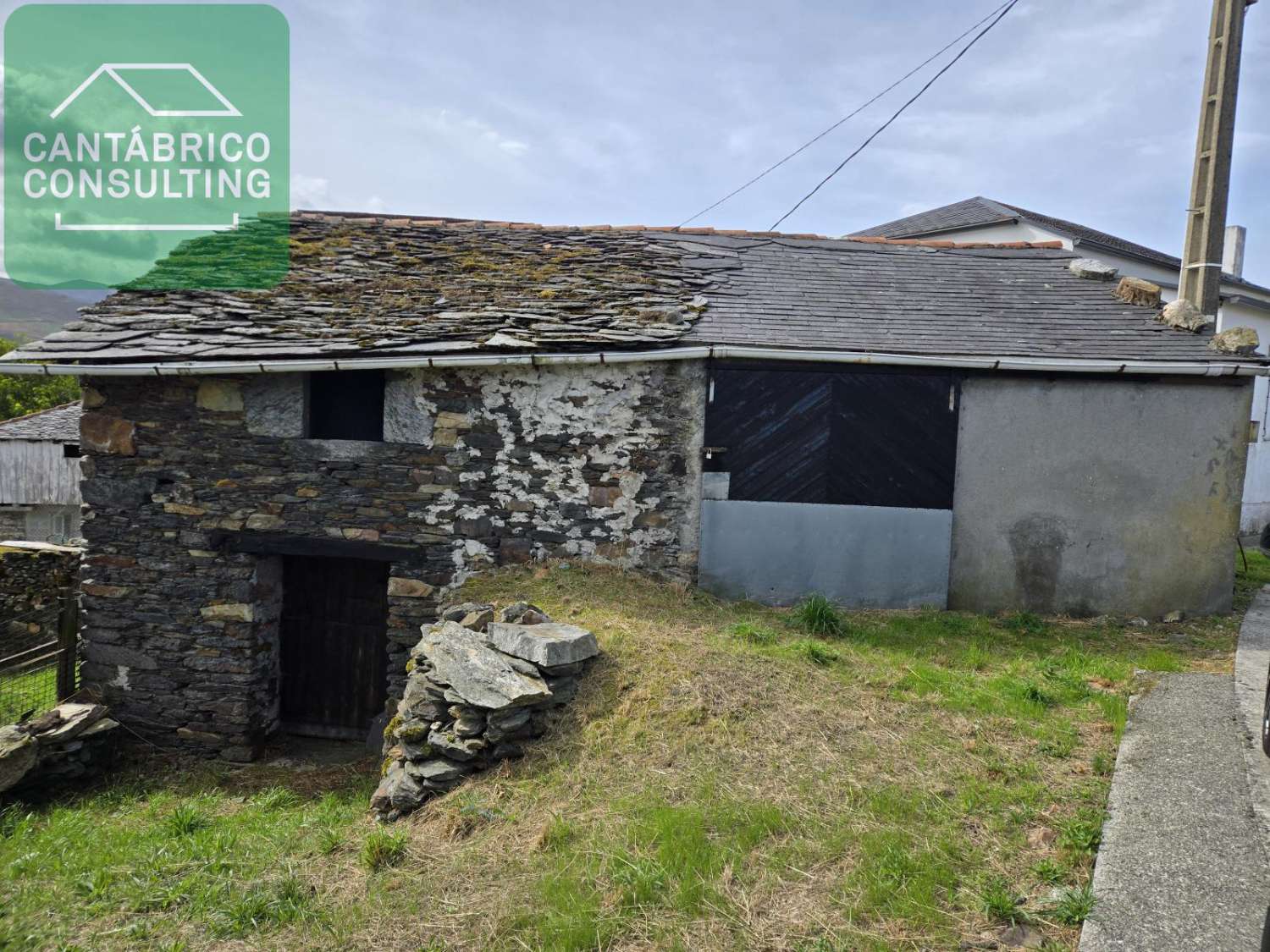 منزل للبيع في Villayón