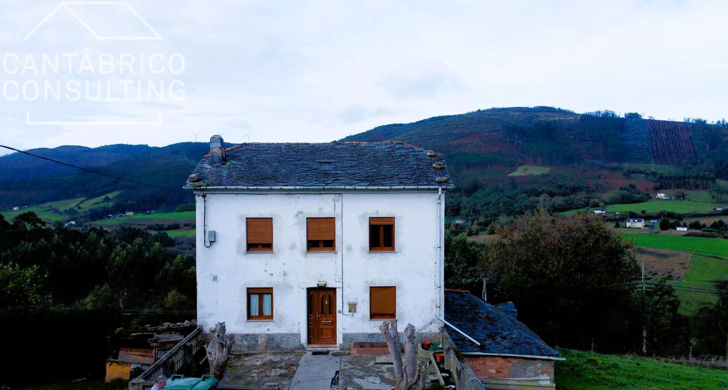 House for sale in Coaña