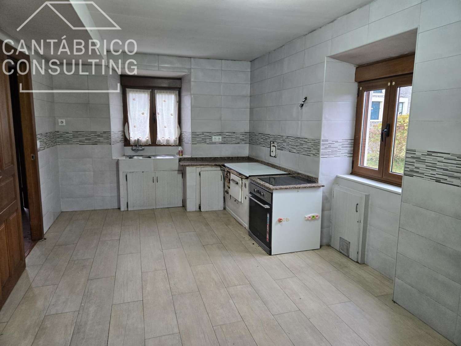 House for sale in Coaña