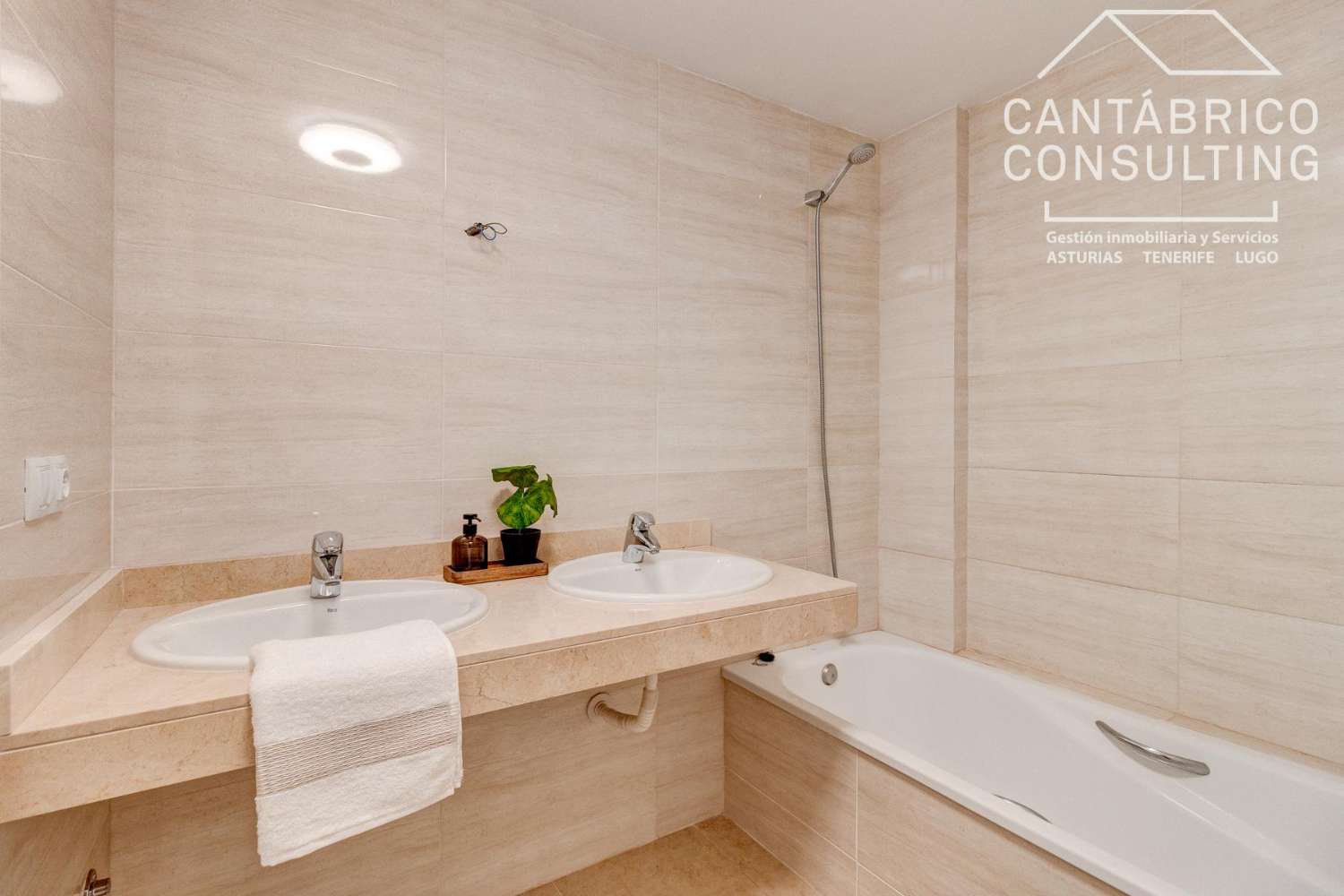 Chalet te koop in Puerto de Santiago (Santiago del Teide)