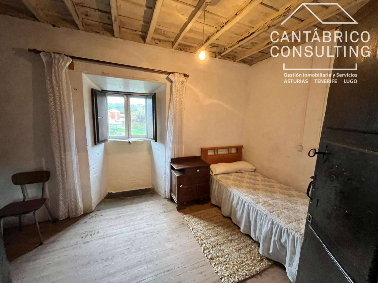 CASA TRADICIONAL DE PIEDRA CON GRAN POTENCIAL EN TRELLES, (COAÑA).