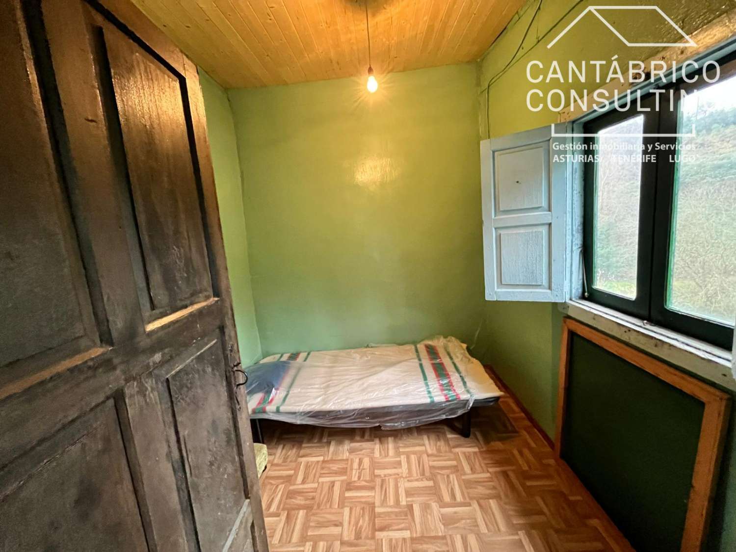 CASA TRADICIONAL DE PIEDRA CON GRAN POTENCIAL EN TRELLES, (COAÑA).